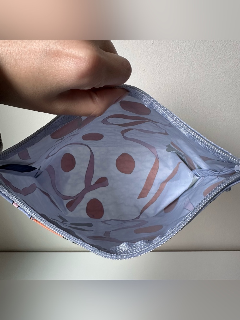 BAGGU Apricot and Ribbons Medium Go Pouch - Picture 3 of 4